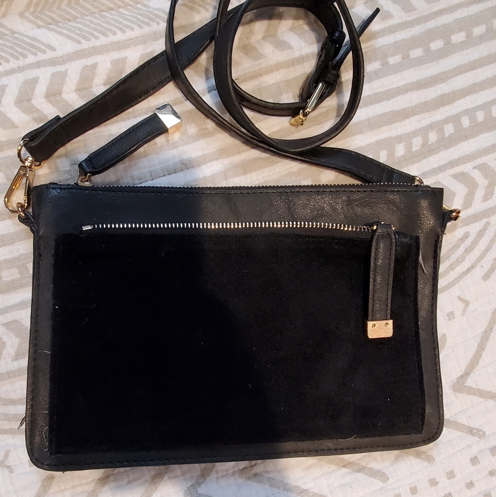 Black and Gold Moda Luxe Crossbody Bag